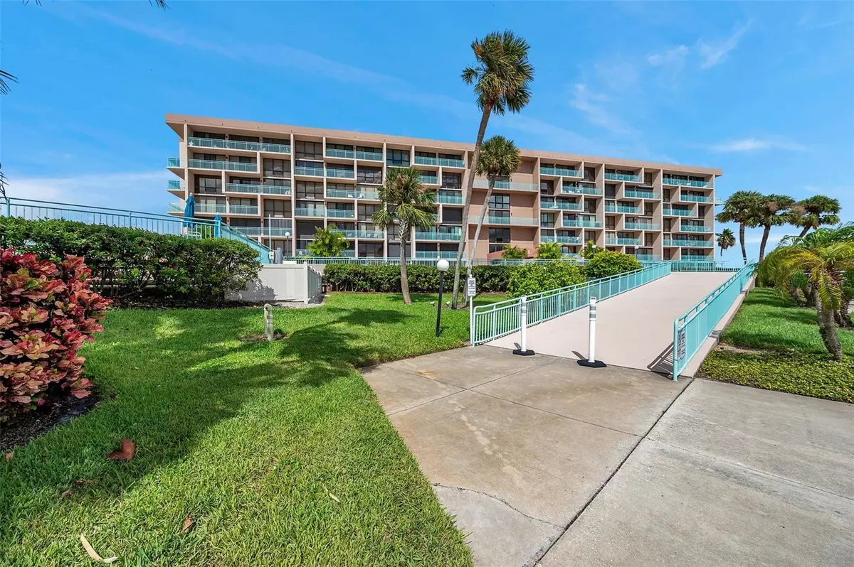 Treasure Island, FL 33706,1 KEY CAPRI #112E