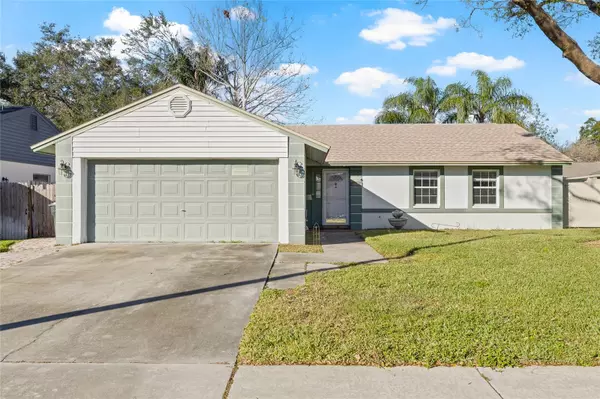 1306 COUNTRY ELM CT, Lutz, FL 33549