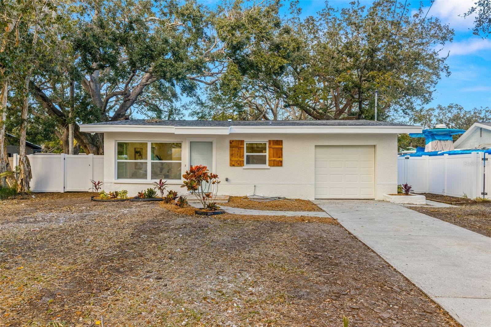 Dunedin, FL 34698,674 FREDERICA LN