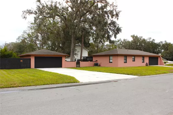 Lakeland, FL 33811,2307 W SUGAR CREEK DR