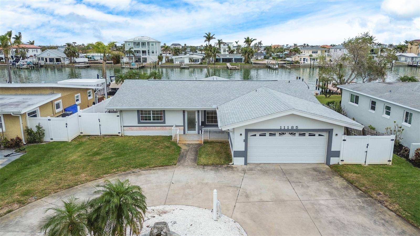 11185 5TH ST E, Treasure Island, FL 33706