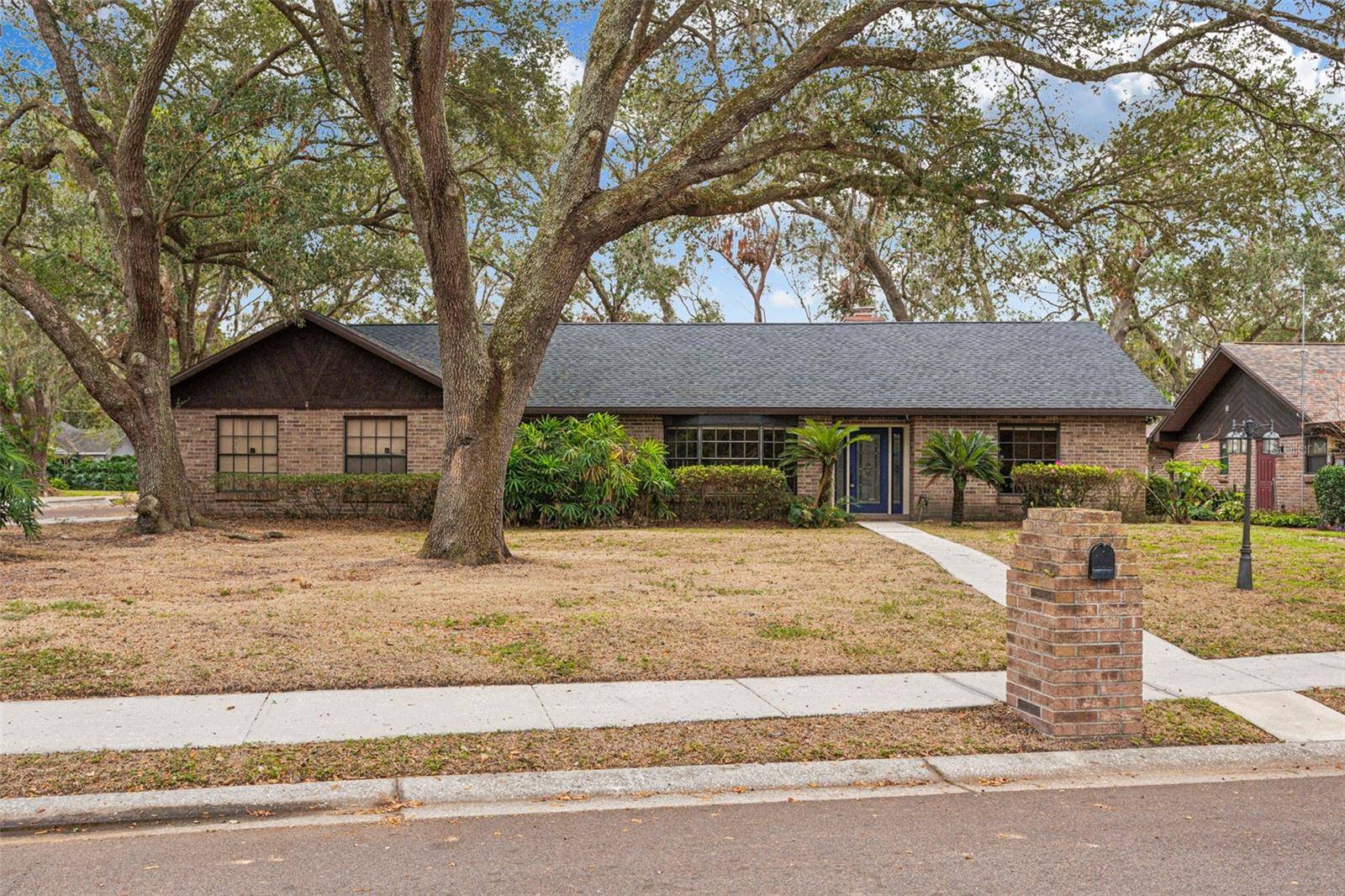 705 HIDDEN LAKE DR, Brandon, FL 33511