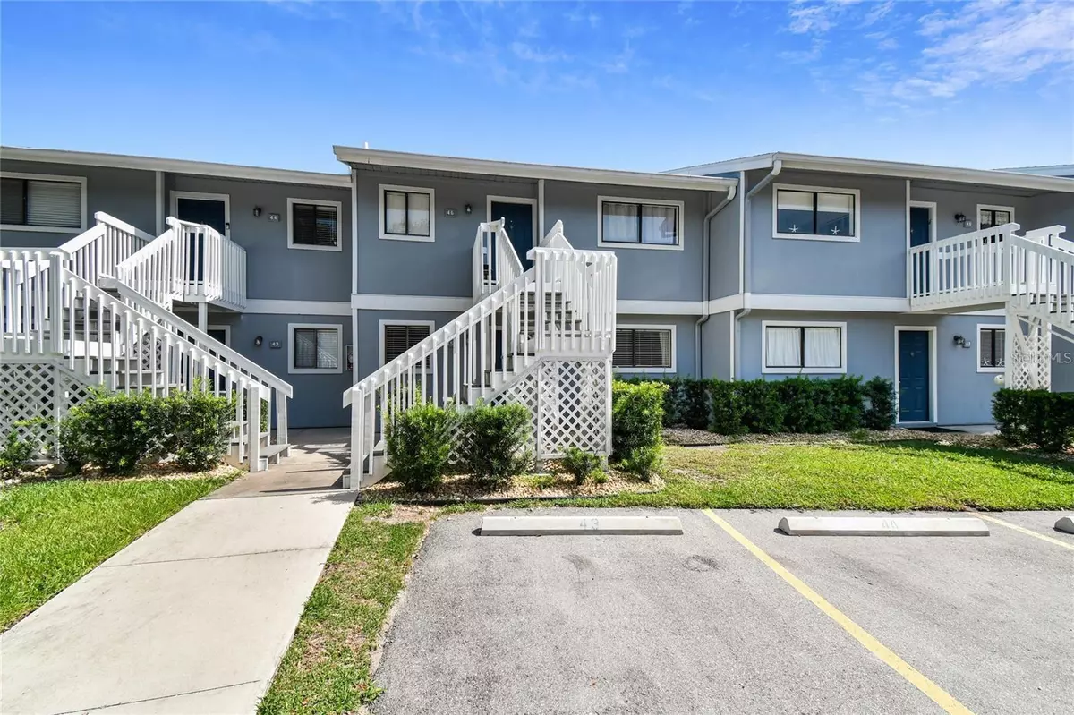 Bradenton, FL 34210,6033 34TH ST W #45