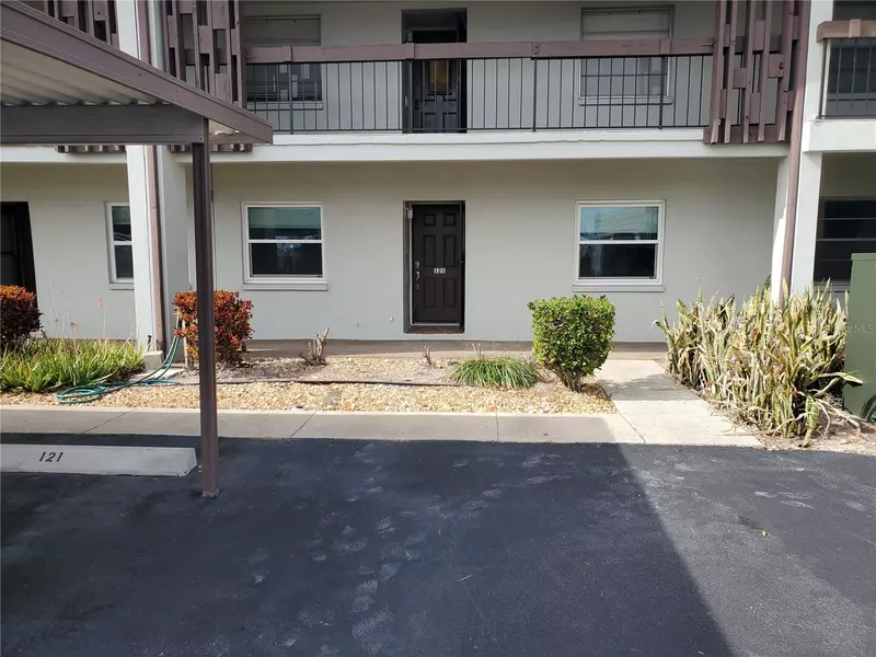 5197 SILENT LOOP #121, New Port Richey, FL 34652