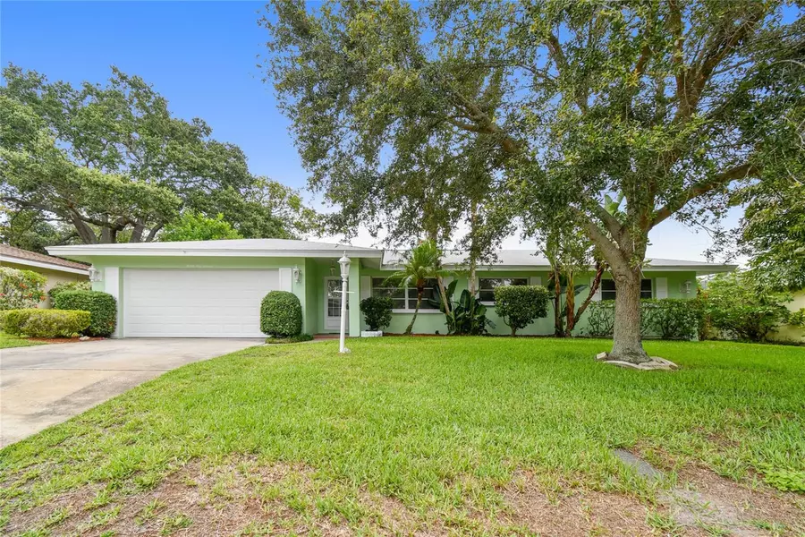 2111 LANAI AVE, Belleair Bluffs, FL 33770