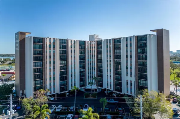 10355 PARADISE BLVD #212, Treasure Island, FL 33706