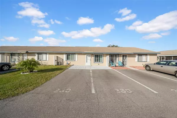 Winter Haven, FL 33881,260 WINTER RIDGE BLVD #38