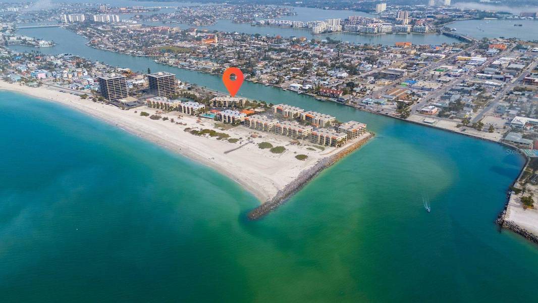 7537 BAYSHORE DR #406, Treasure Island, FL 33706