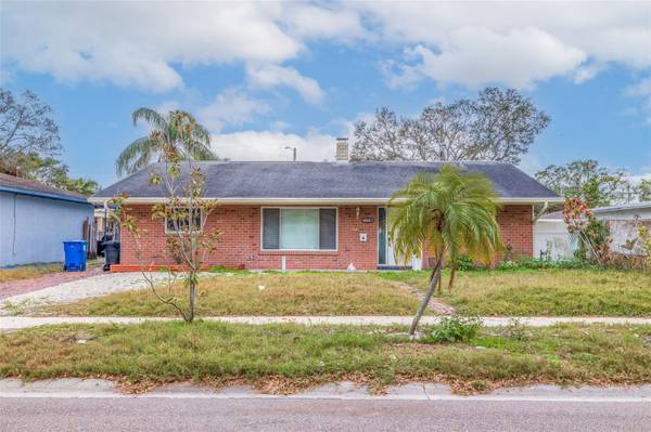 120 80TH AVE N, St Petersburg, FL 33702