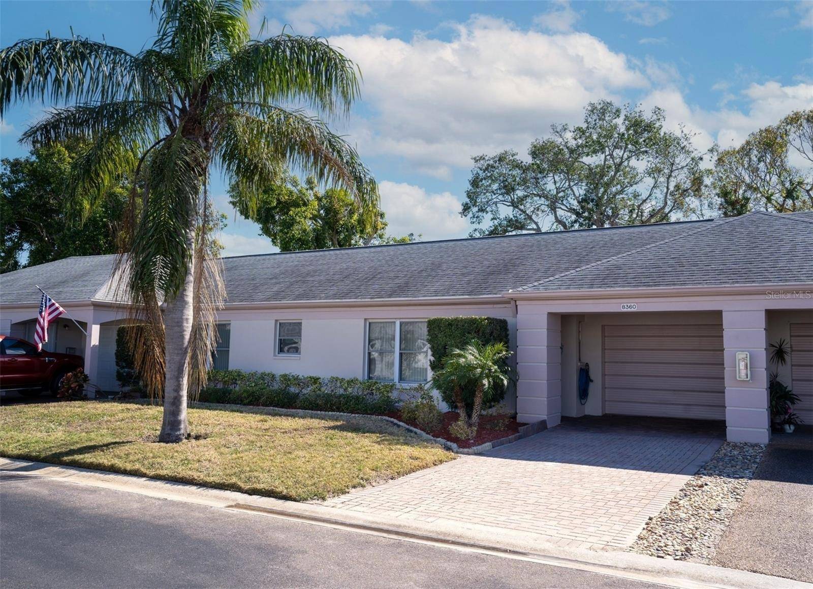 8360 CANDLEWOOD RD, Seminole, FL 33777