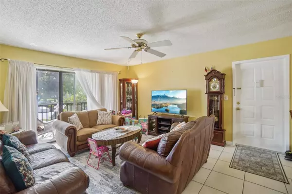 Tarpon Springs, FL 34688,1344 PINE RIDGE CIR E #D2