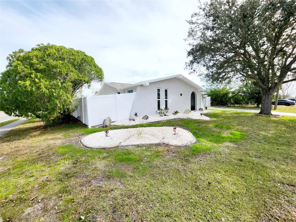 Port Richey, FL 34668,9334 LEDGESTONE LN