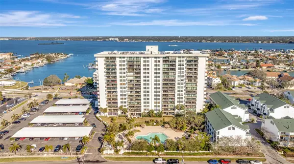 400 ISLAND WAY #1404, Clearwater Beach, FL 33767