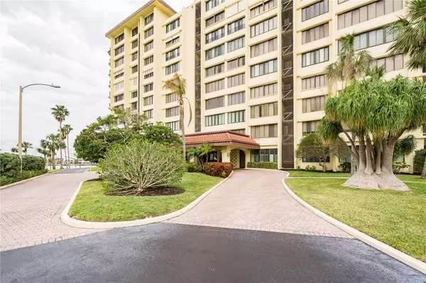 Clearwater, FL 33767,700 ISLAND WAY #504