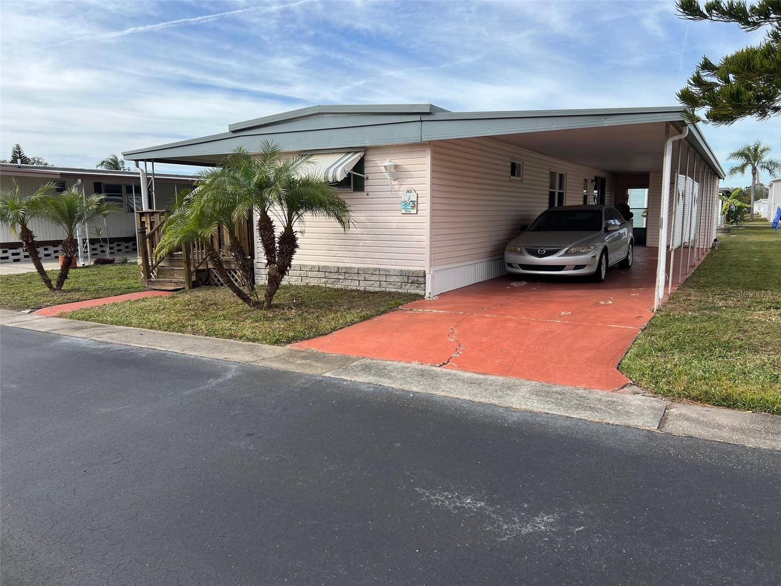 Largo, FL 33778,11300 124TH AVE #165