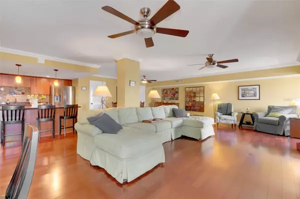 Clearwater Beach, FL 33767,800 S GULFVIEW BLVD #101