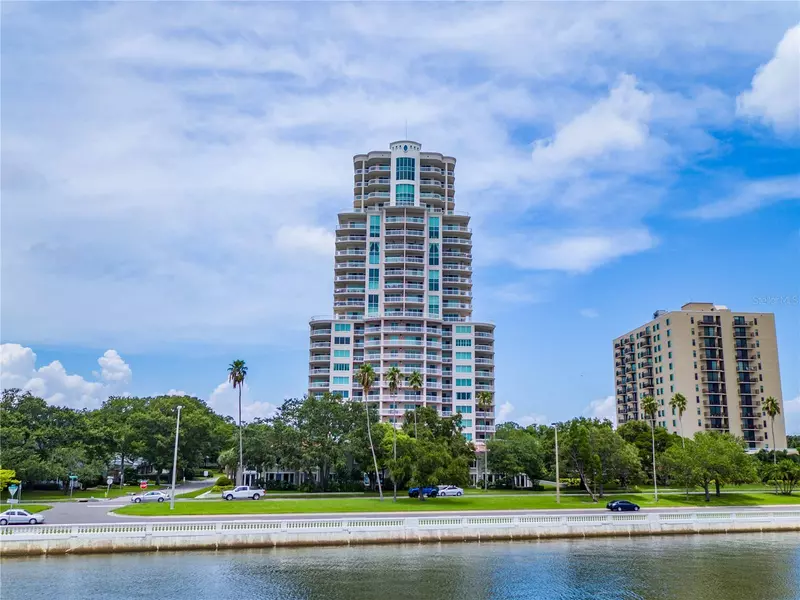 3507 BAYSHORE BLVD #102, Tampa, FL 33629