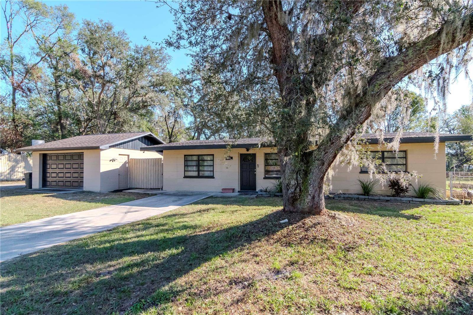 38214 JENDRAL AVE, Zephyrhills, FL 33542