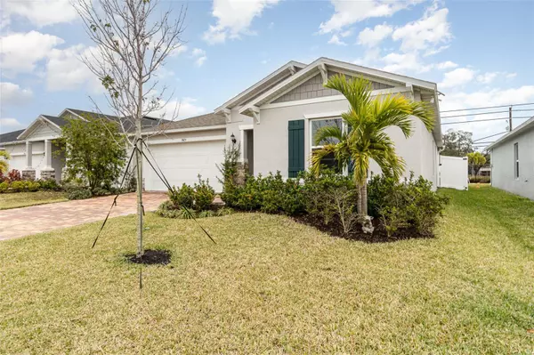 Sarasota, FL 34243,7425 35TH LN E