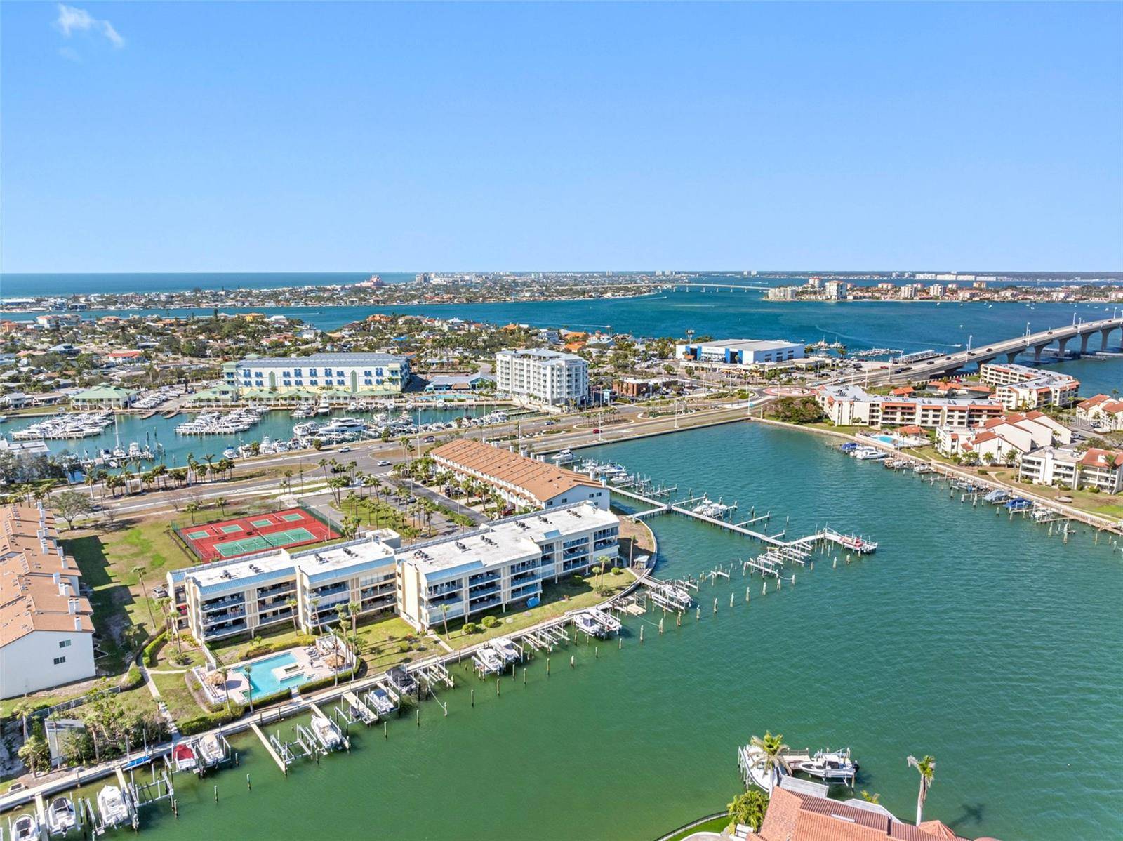 Tierra Verde, FL 33715,363 PINELLAS BAYWAY S #41