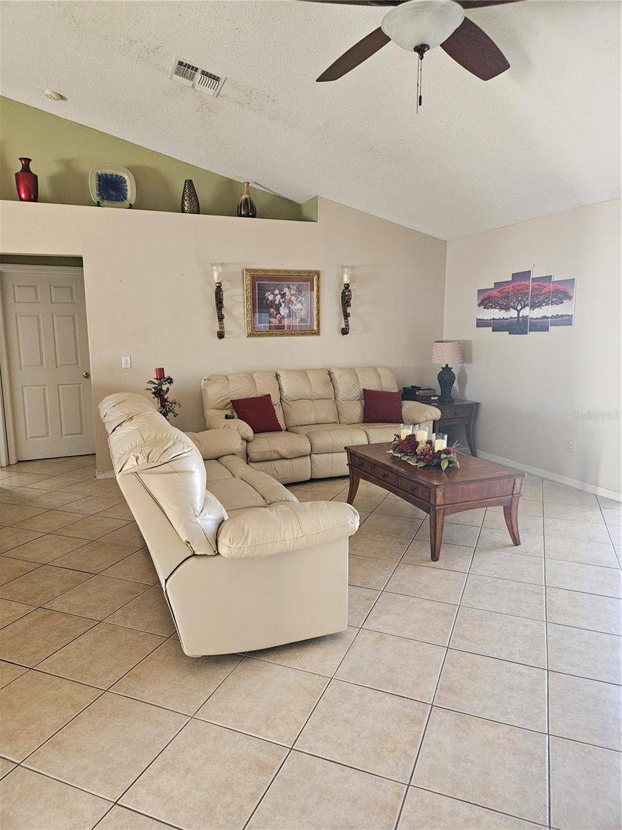 Kissimmee, FL 34759,619 PARAKEET CT