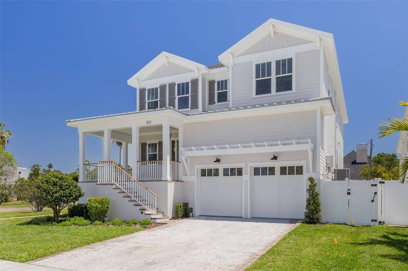 323 APPIAN WAY NE, St Petersburg, FL 33704