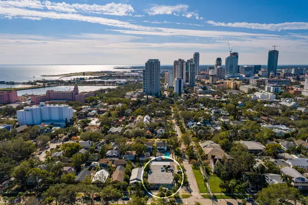 St Petersburg, FL 33701,206 9TH AVE NE