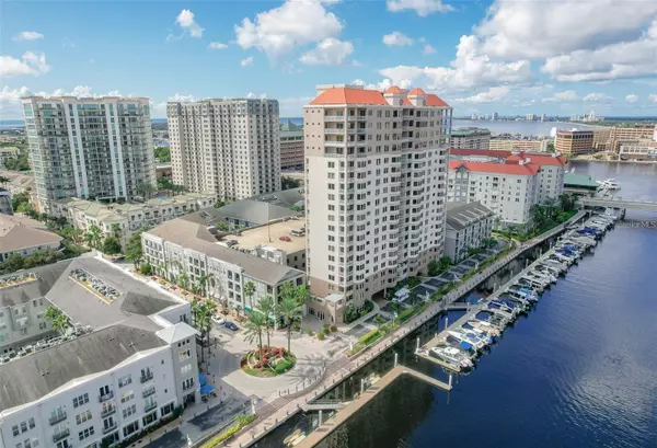 Tampa, FL 33602,371 CHANNELSIDE WALK WAY #1401