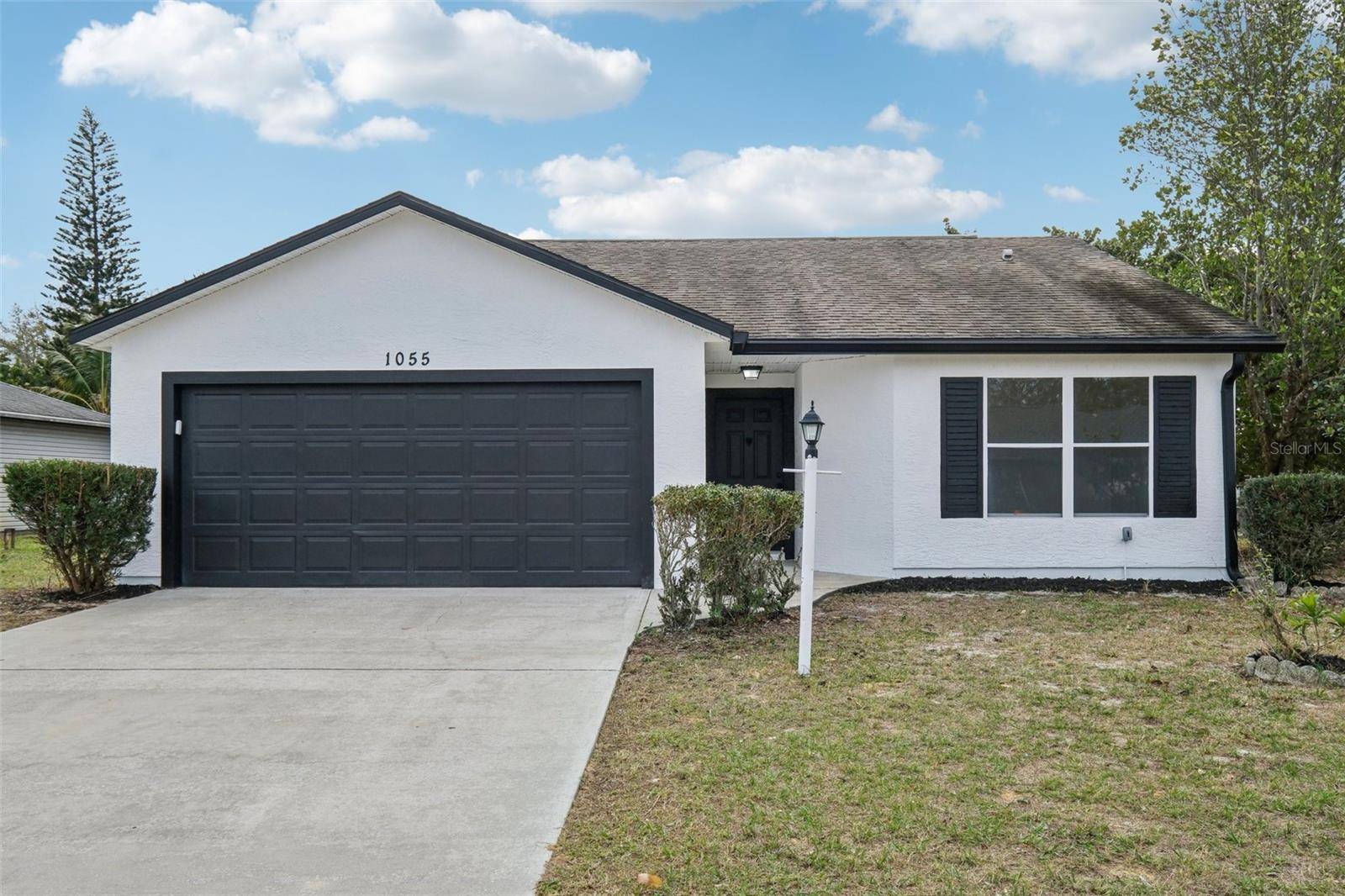 1055 9TH SQ, Vero Beach, FL 32960