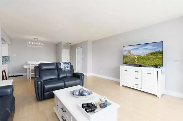 Treasure Island, FL 33706,10355 PARADISE BLVD #207