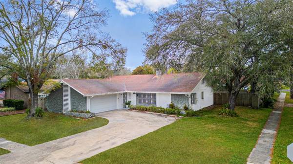 1712 BLIND POND AVE,  Lutz,  FL 33549
