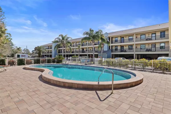460 PAULA DR S #401, Dunedin, FL 34698