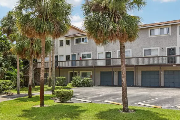 Tampa, FL 33615,6325 NEWTOWN CIR #25B2
