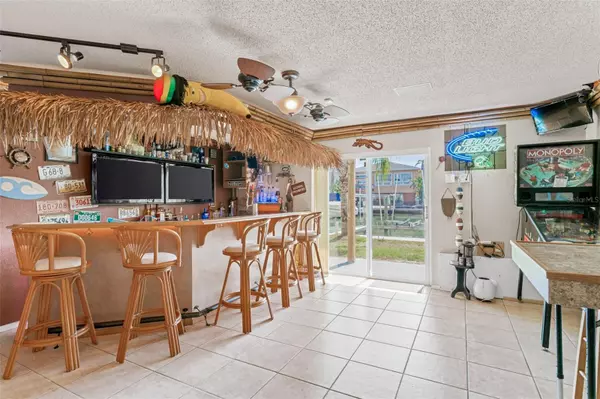 Indian Rocks Beach, FL 33785,657 GARLAND CIR