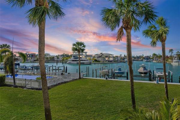 380 PINELLAS BAYWAY S. #E, Tierra Verde, FL 33715