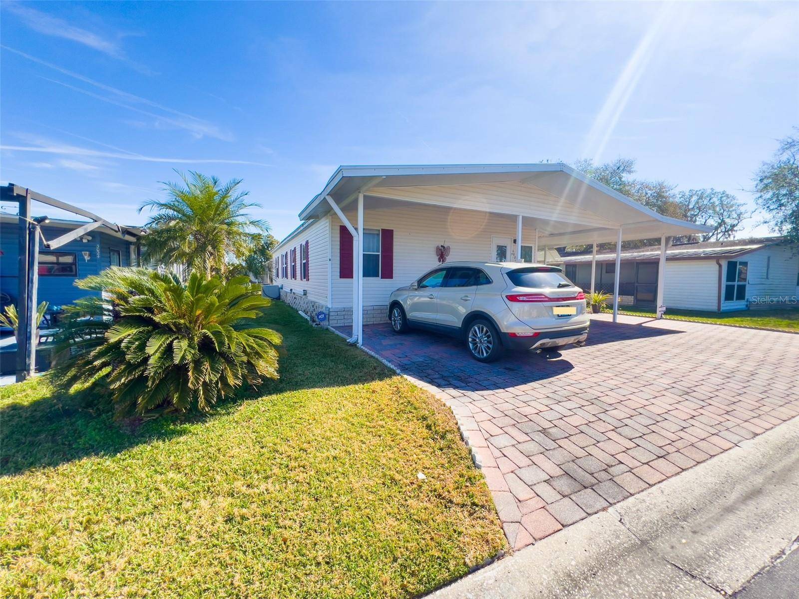 3020 MOSS HILL ST, Wesley Chapel, FL 33543