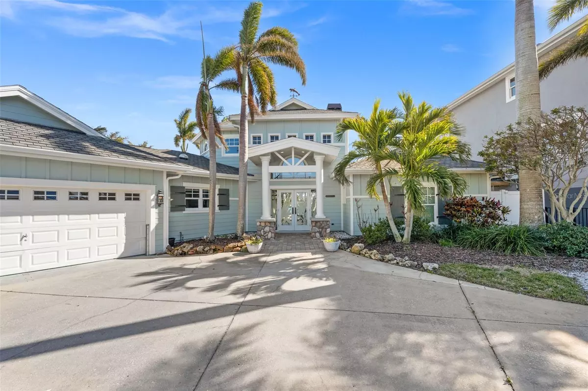 North Redington Beach, FL 33708,17077 DOLPHIN DR