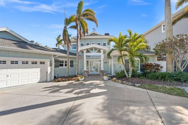 17077 DOLPHIN DR, North Redington Beach, FL 33708