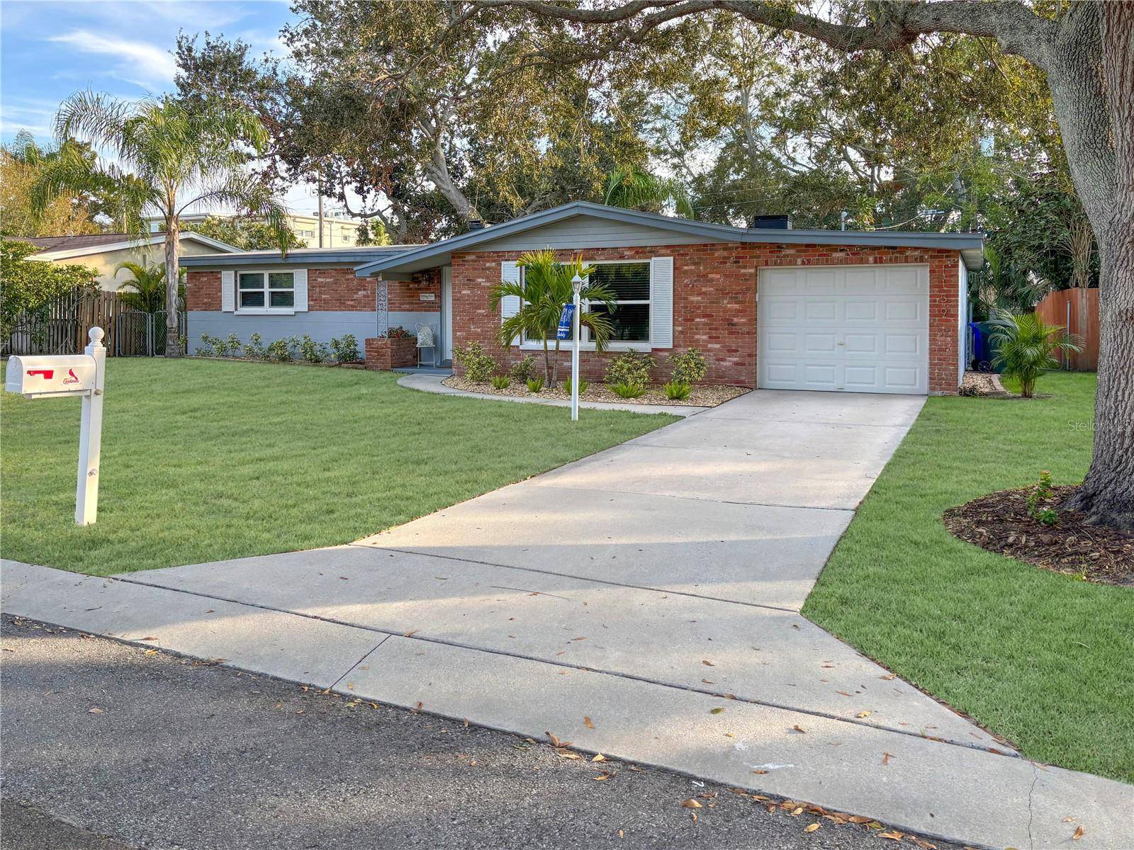 1159 STEWART DR, Dunedin, FL 34698