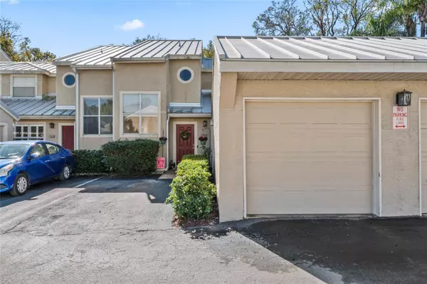3406 WATERBRIDGE DR, Tampa, FL 33618