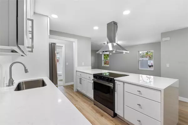 Tarpon Springs, FL 34689,1399 GRAPELEAF CT