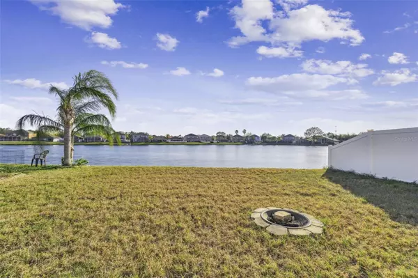 Riverview, FL 33569,10608 LAKESIDE VISTA DR