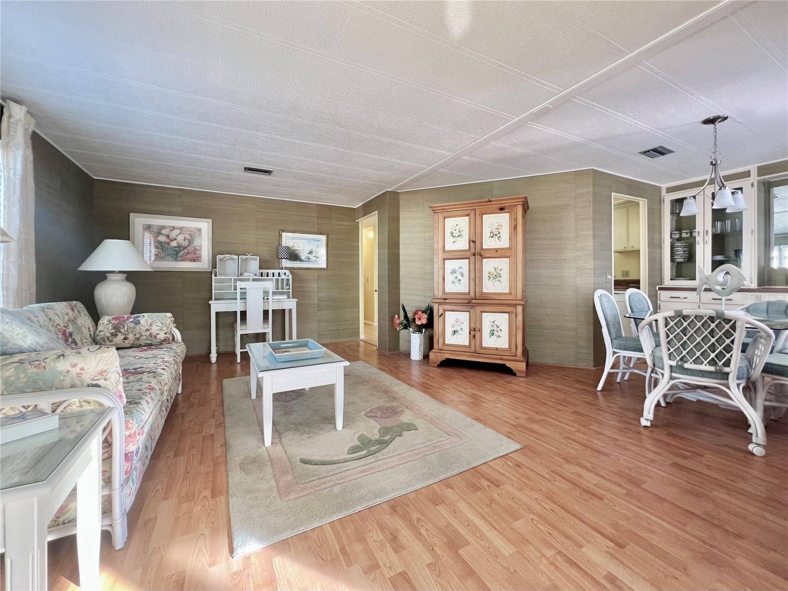 Largo, FL 33771,1100 BELCHER RD S #706
