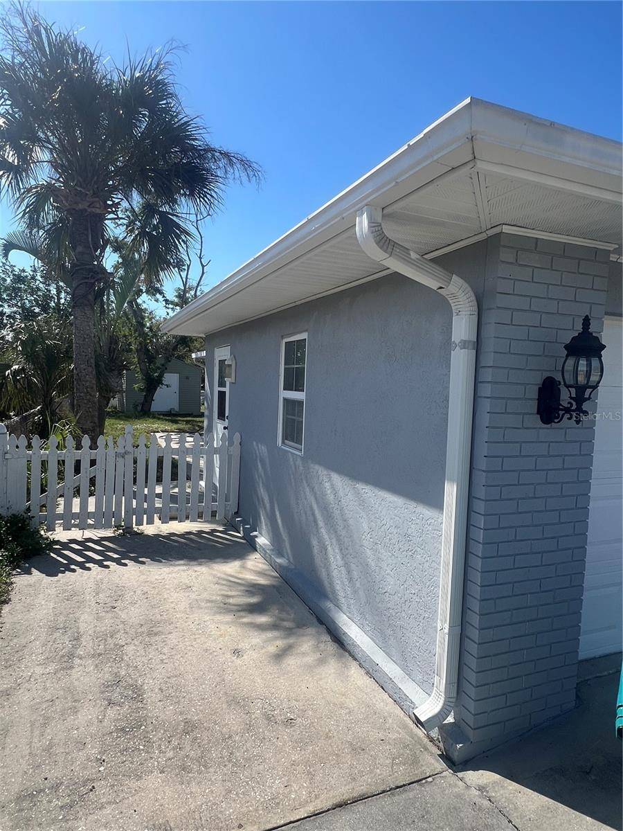 Port Charlotte, FL 33952,22065 MALONE AVE
