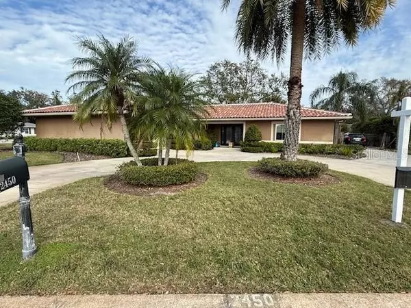 2450 ROBERTA LN, Clearwater, FL 33764