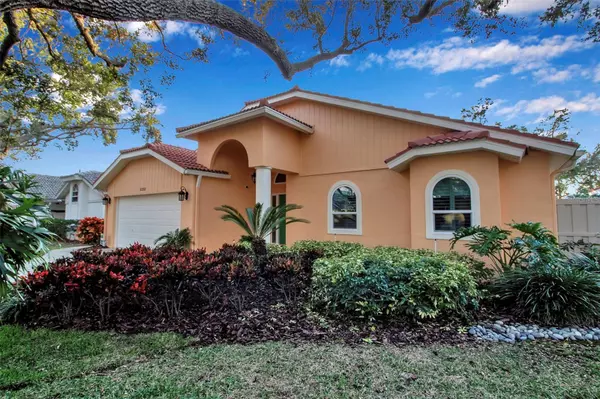 St Petersburg, FL 33703,5232 WHITE SAND CIR NE