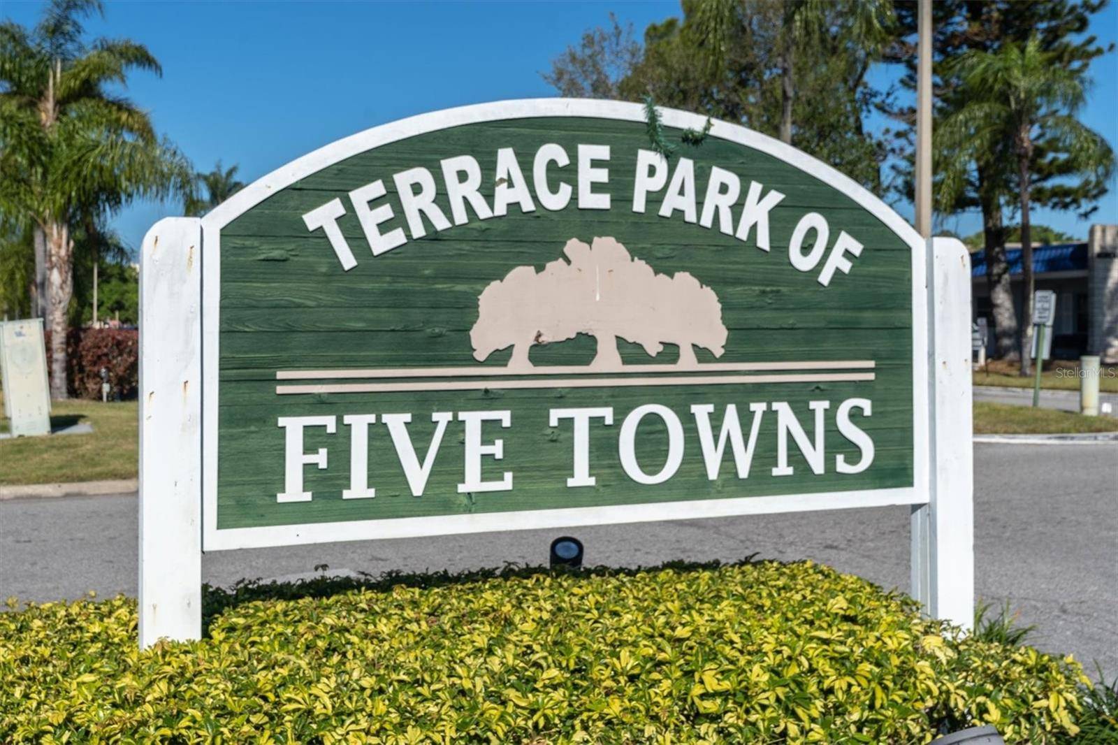 St Petersburg, FL 33709,5623 80TH ST N #505