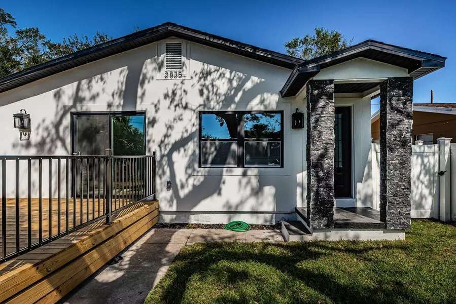 2835 FREEMONT TER S, St Petersburg, FL 33712