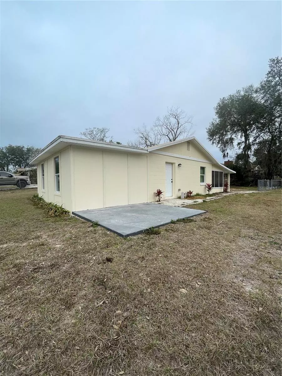 Dade City, FL 33525,36833 ROBERTS RD