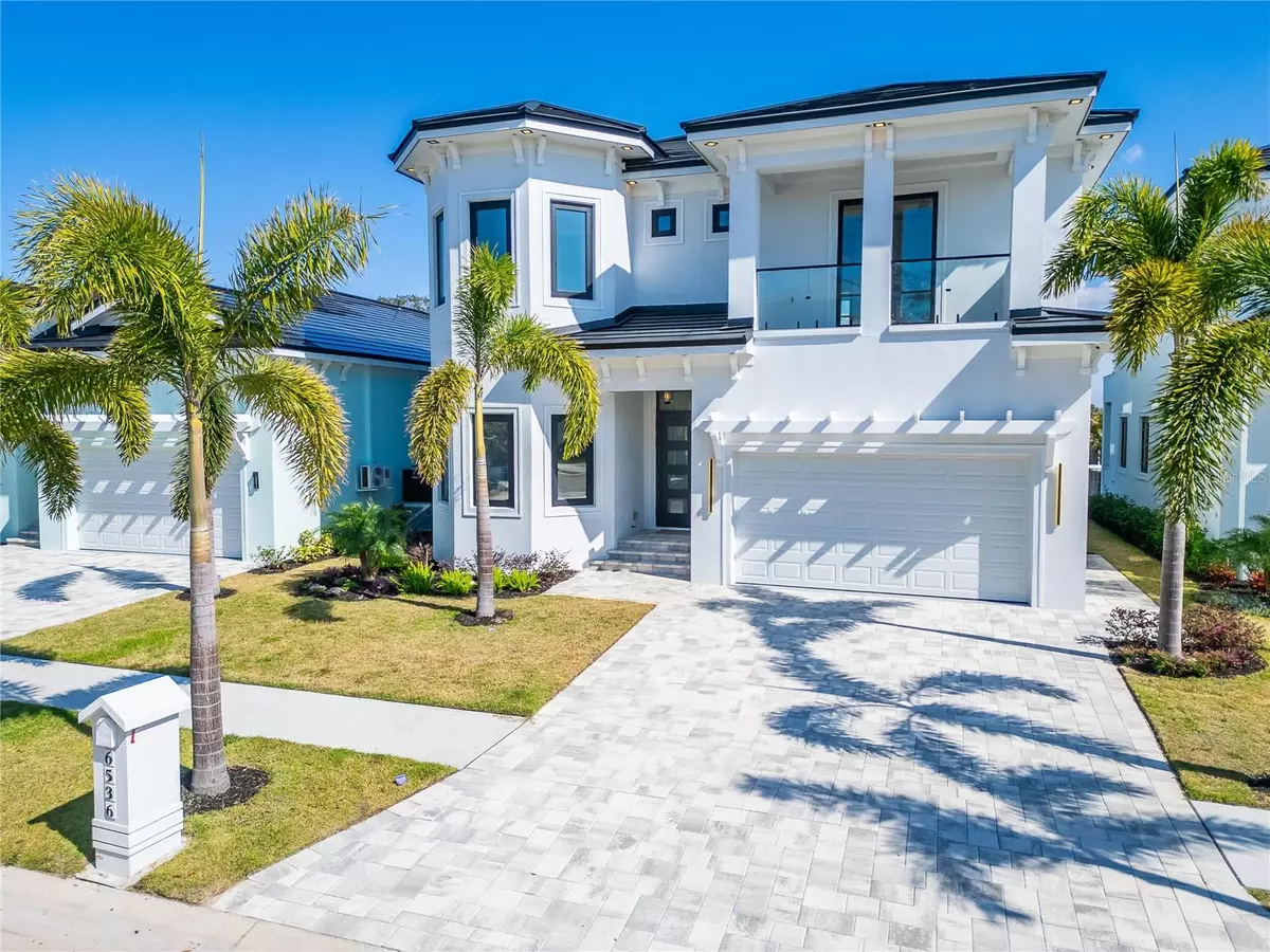 Apollo Beach, FL 33572,6536 SIMONE SHORES CIR